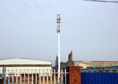 torre tubular de acero de las telecomunicaciones de los 30m, conexión de Sliping monopolar para la transmisión de la señal