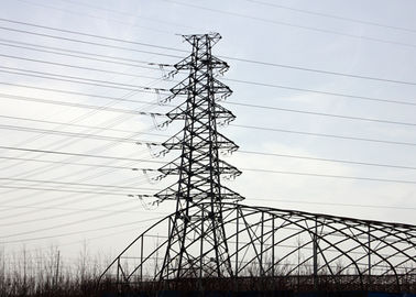 Torre eléctrica de la transmisión de poder 132KV